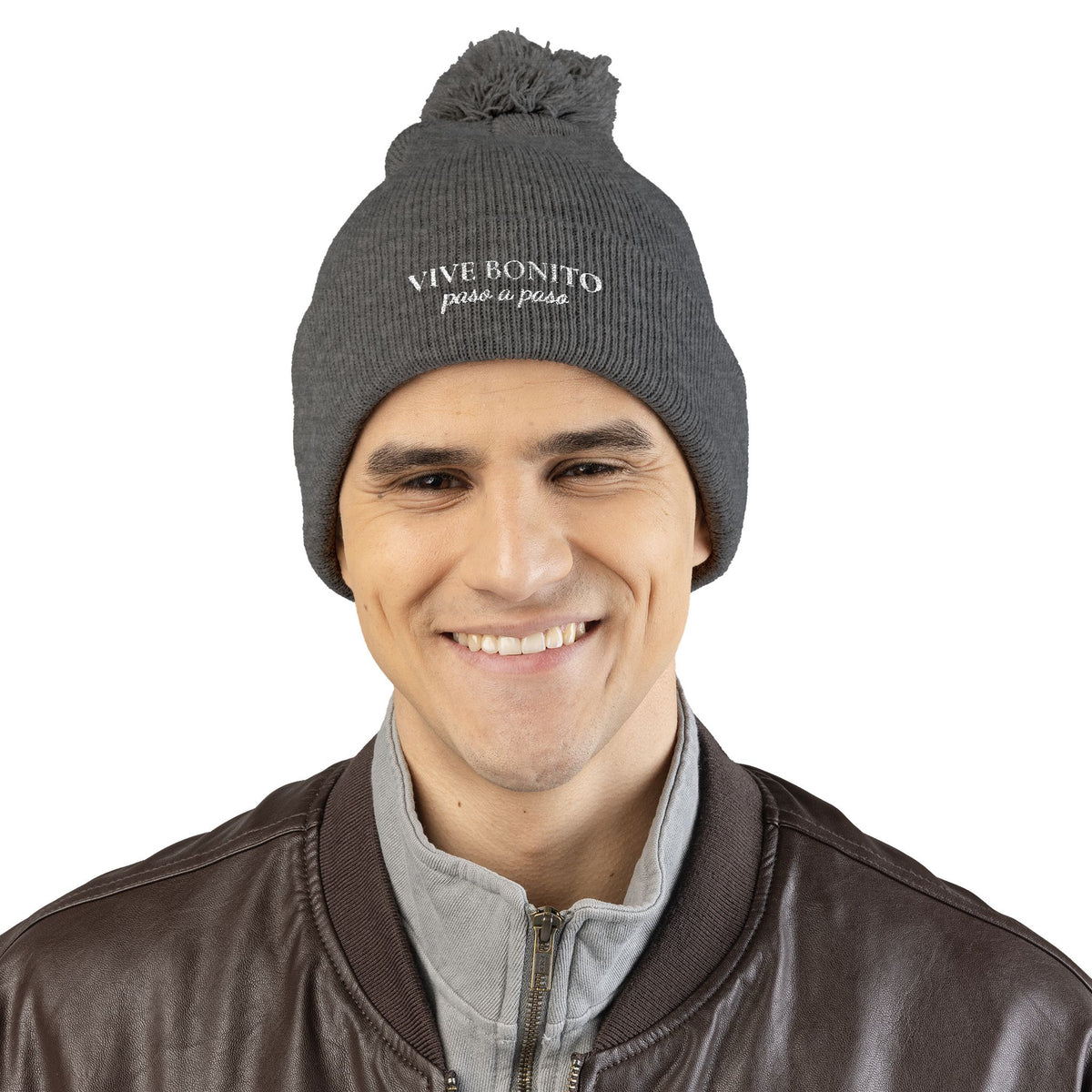 VIVE BONITO Pom-Pom Knit Cap