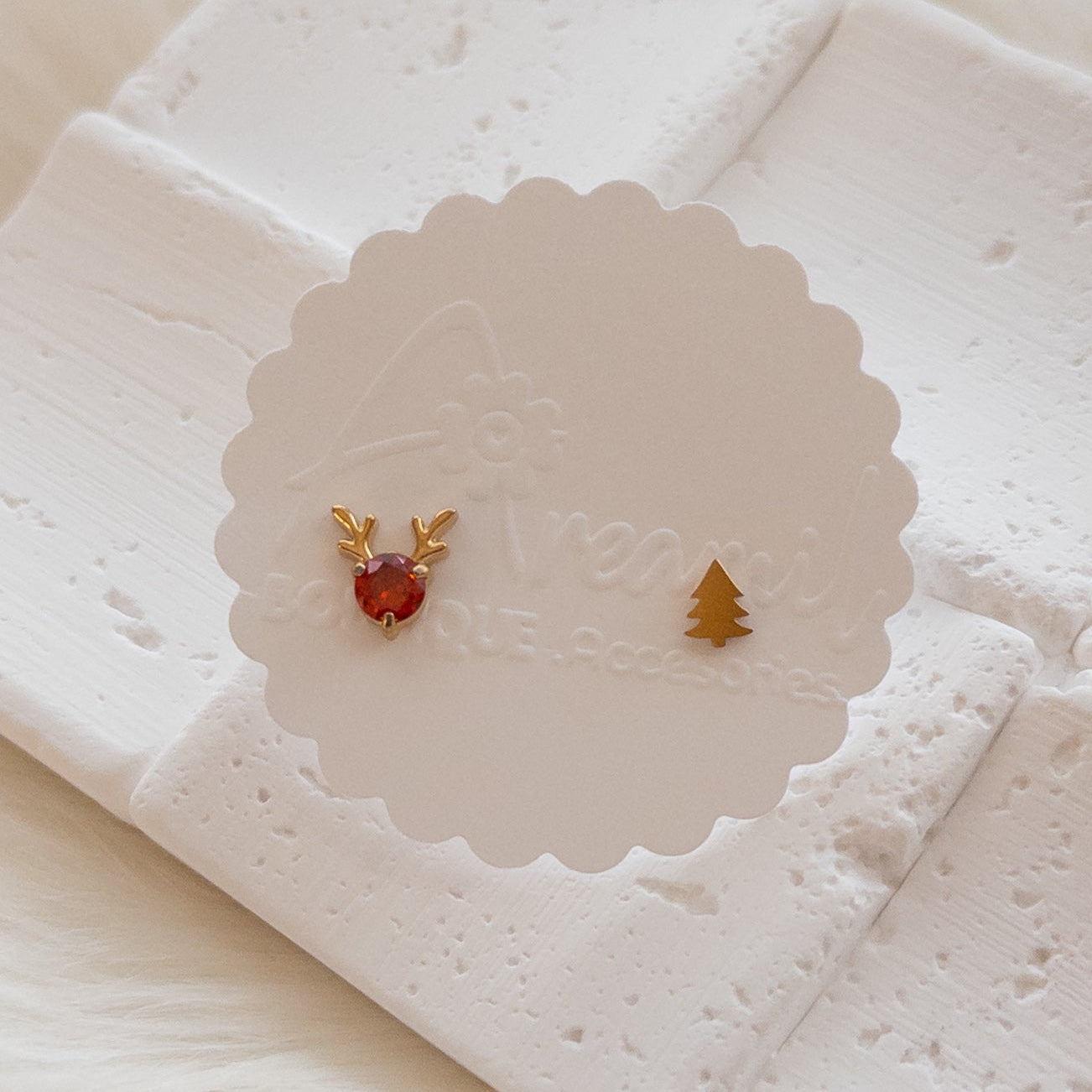 RENI PINE Stud Earrings