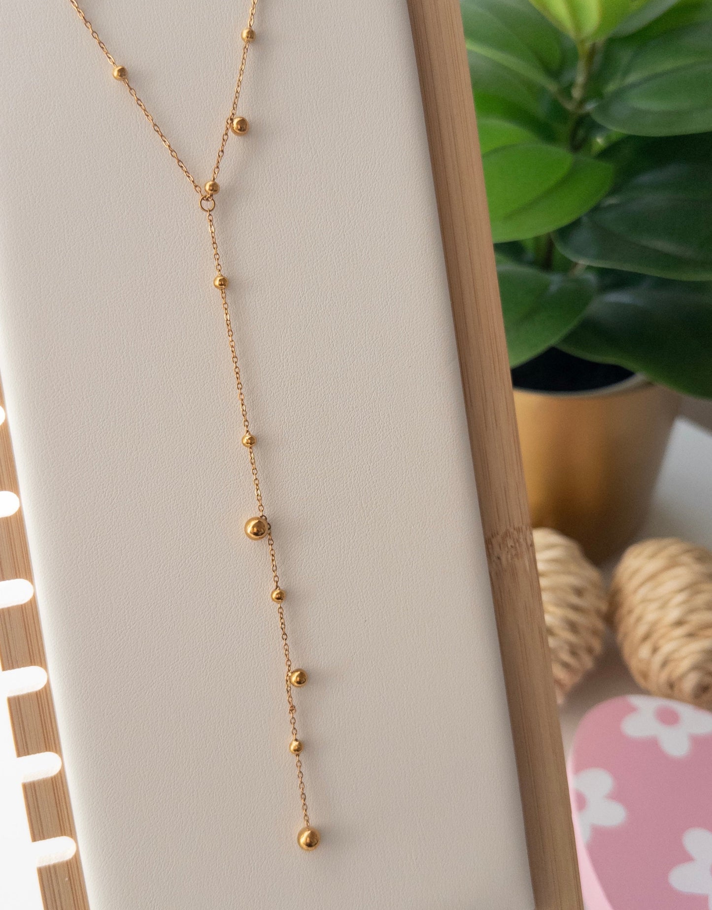 VALERIA Lariat Necklace