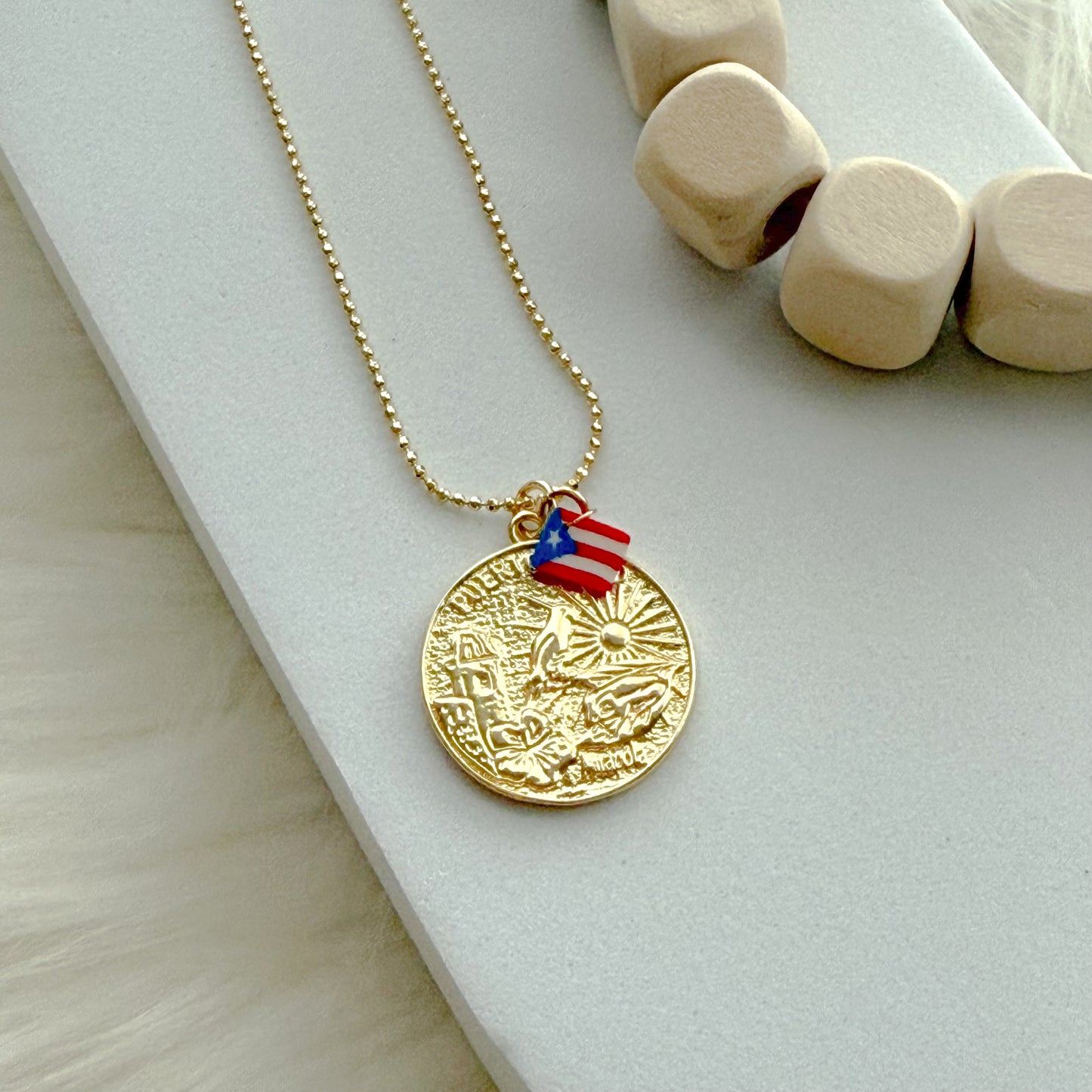 ISLA DORADA Necklace