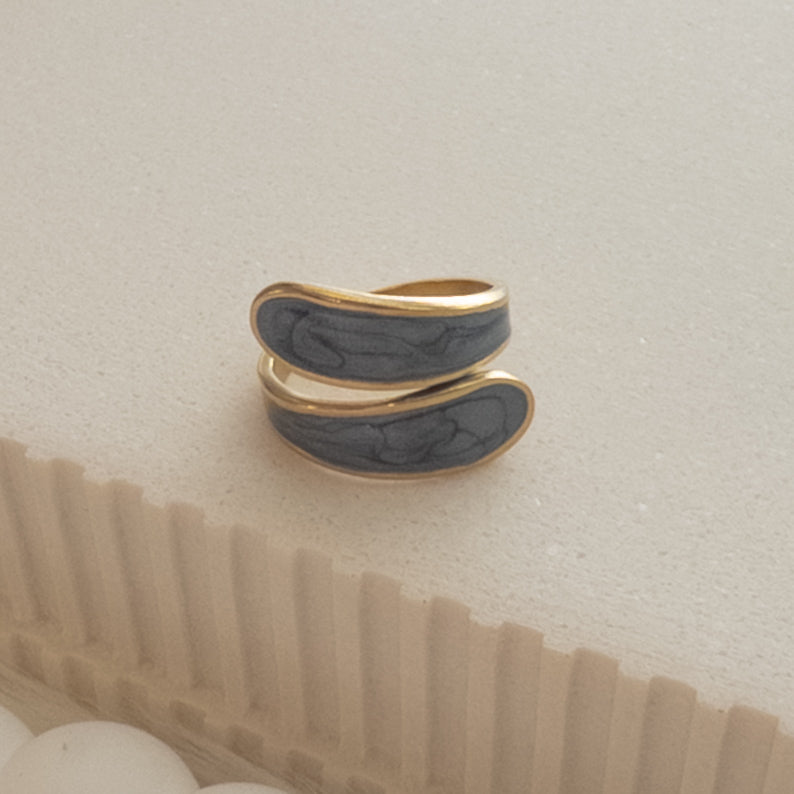 LUNA Ring