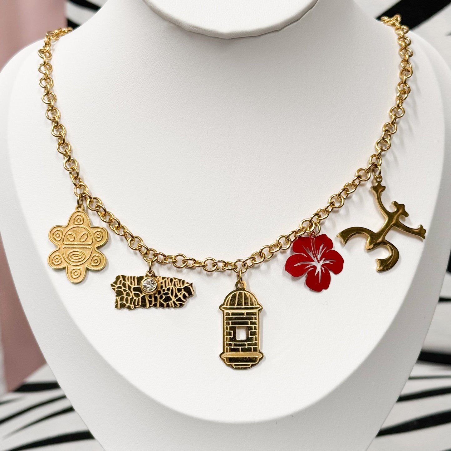 MI ISLA BONITA Charm Necklace