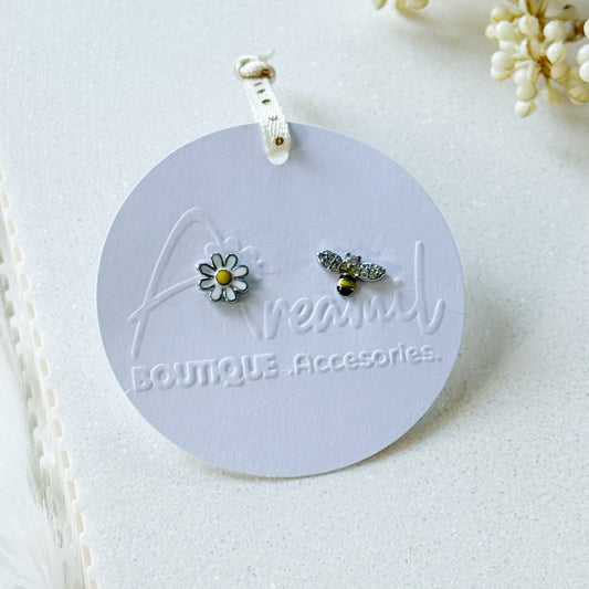 HONEY BLOOM Stud Earrings