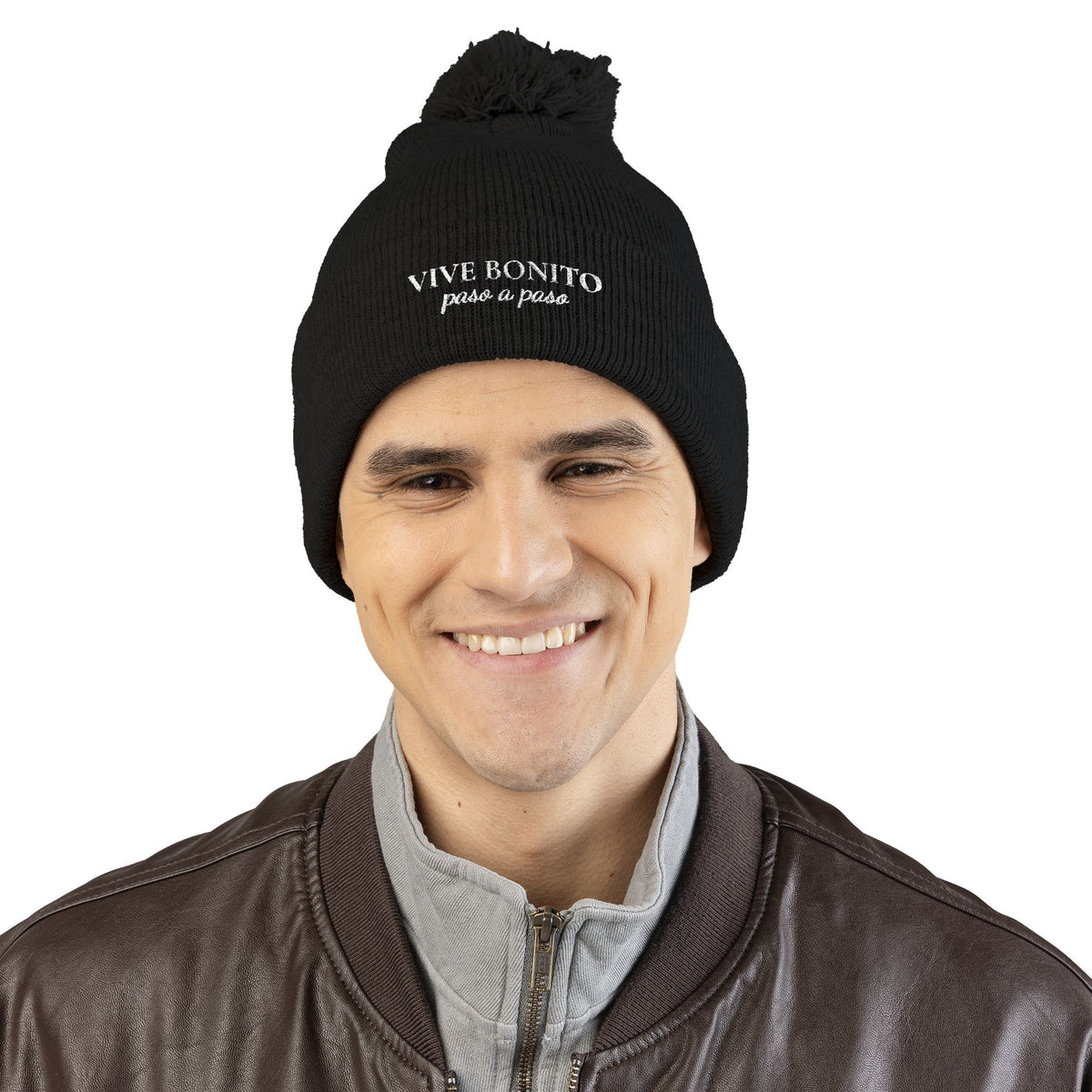 VIVE BONITO Pom-Pom Knit Cap