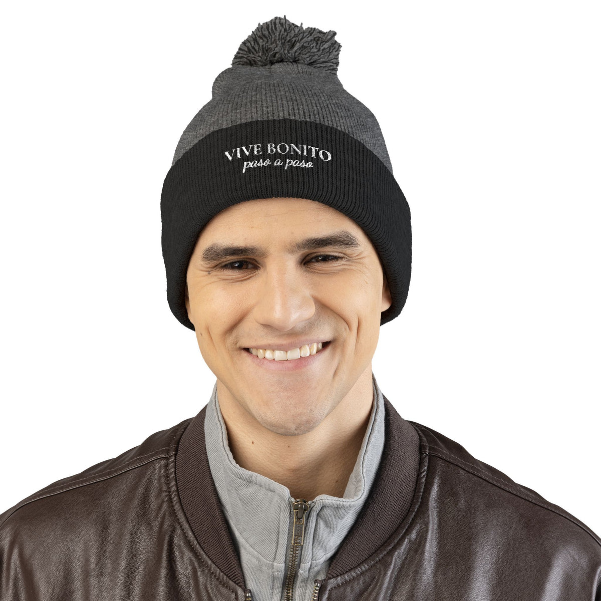 VIVE BONITO Pom-Pom Knit Cap