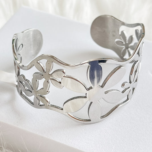 FLOWER Cuff Bracelet