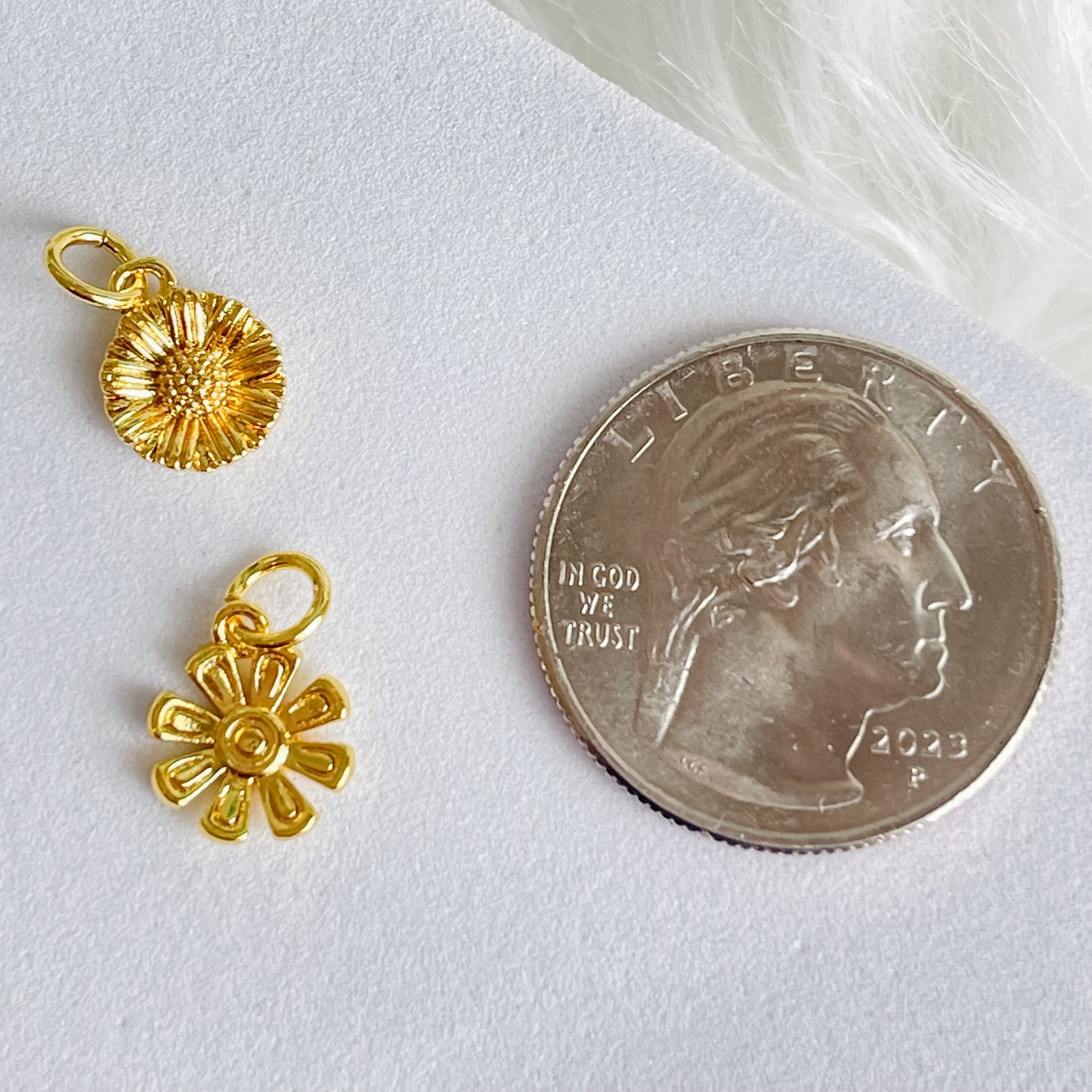 MINI FLOWER Charm