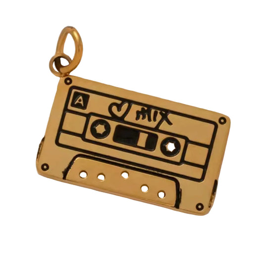 CASSETTE Charm