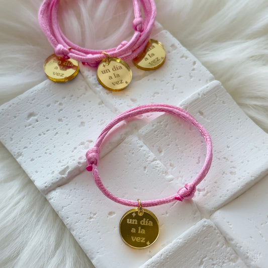 UN DIA A LA VEZ Bracelet